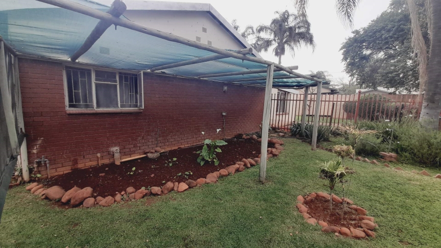 3 Bedroom Property for Sale in Mooinooi North West